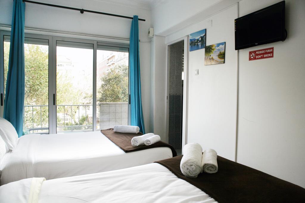 Lisbon Suite Home 2*